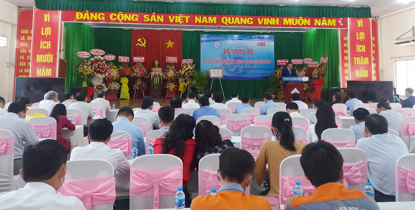 Trường Cao đẳng nghề Vĩnh Long